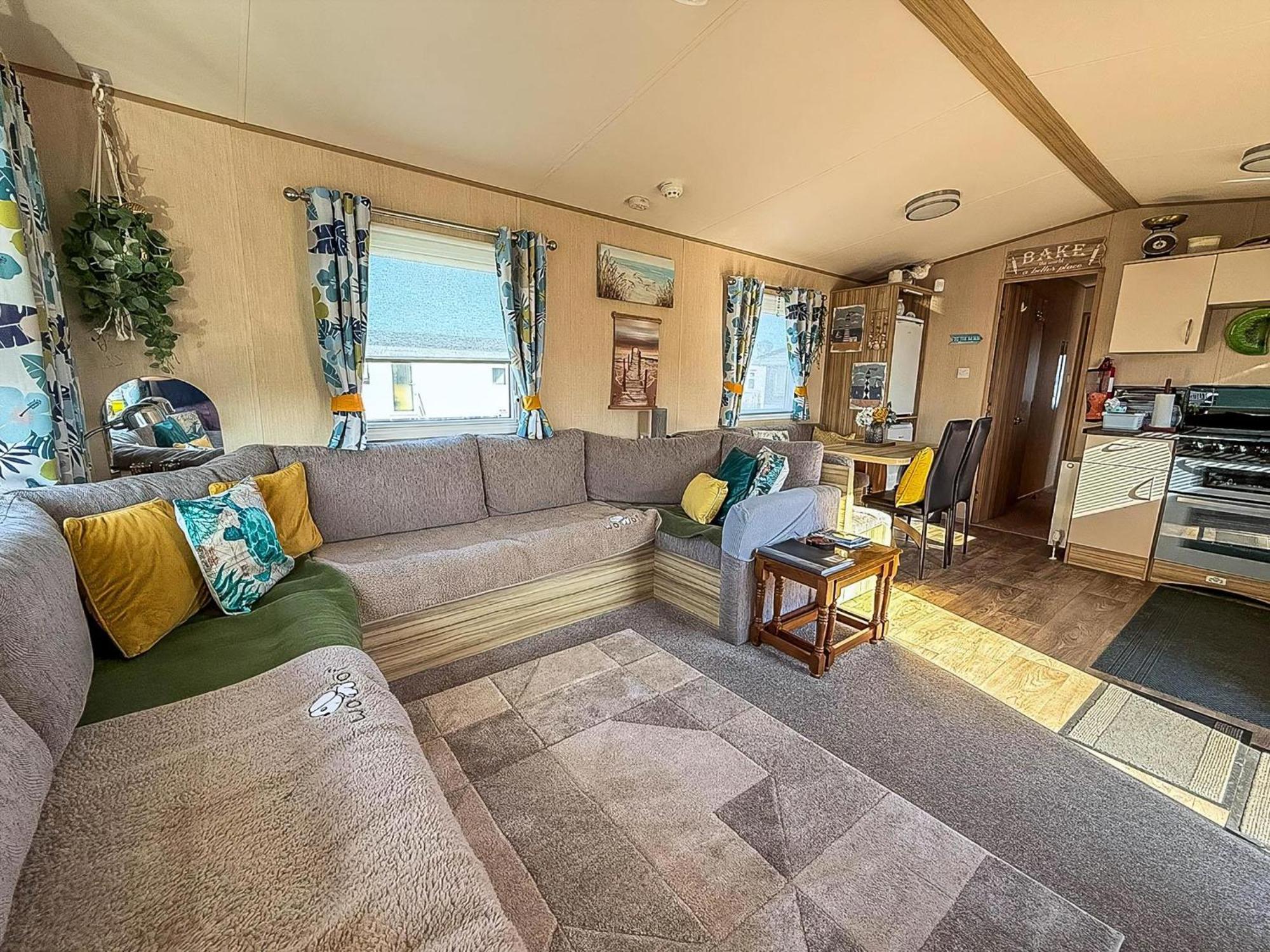 Lovely 6 Berth Caravan With Decking To The Side In Heacham Ref 21040E ภายนอก รูปภาพ